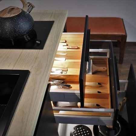 Boutique 108 - Old City, Luxury Apt. With A Garage Krakow Exterior photo