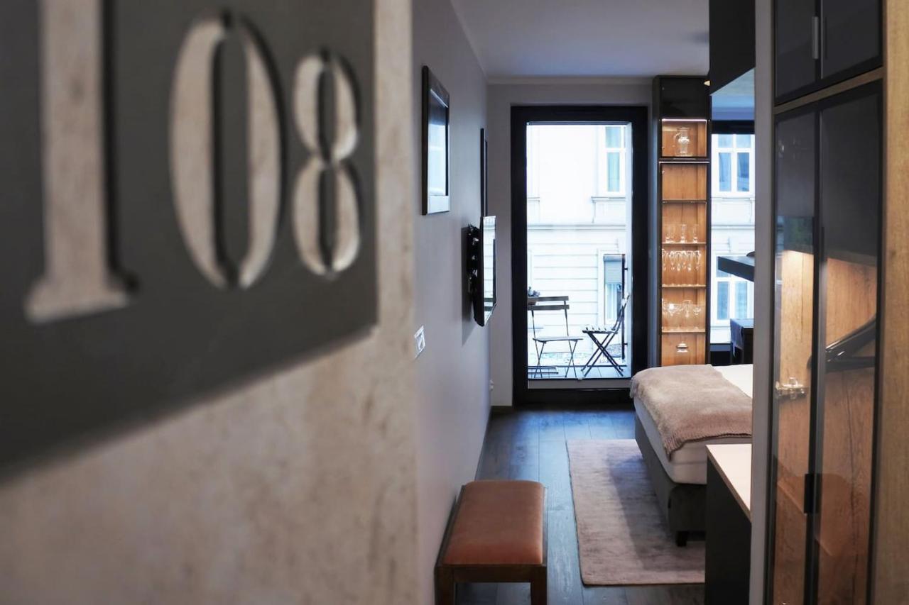 Boutique 108 - Old City, Luxury Apt. With A Garage Krakow Exterior photo